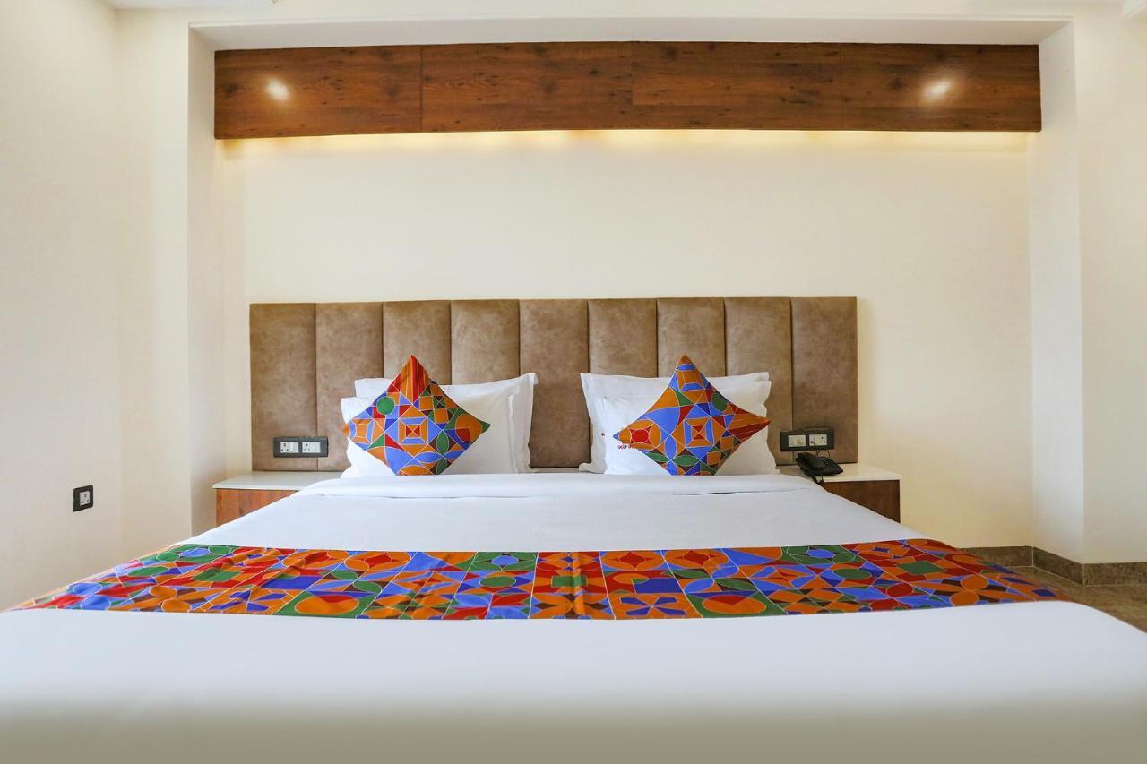 Fabhotel Golf Inn Golf Course Road Gurgaon Buitenkant foto